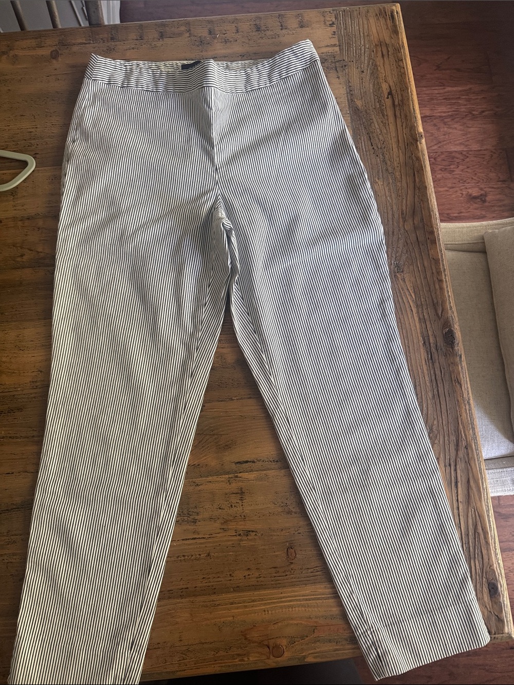 Women’s Talbots Navy Stripe seersucker pant.